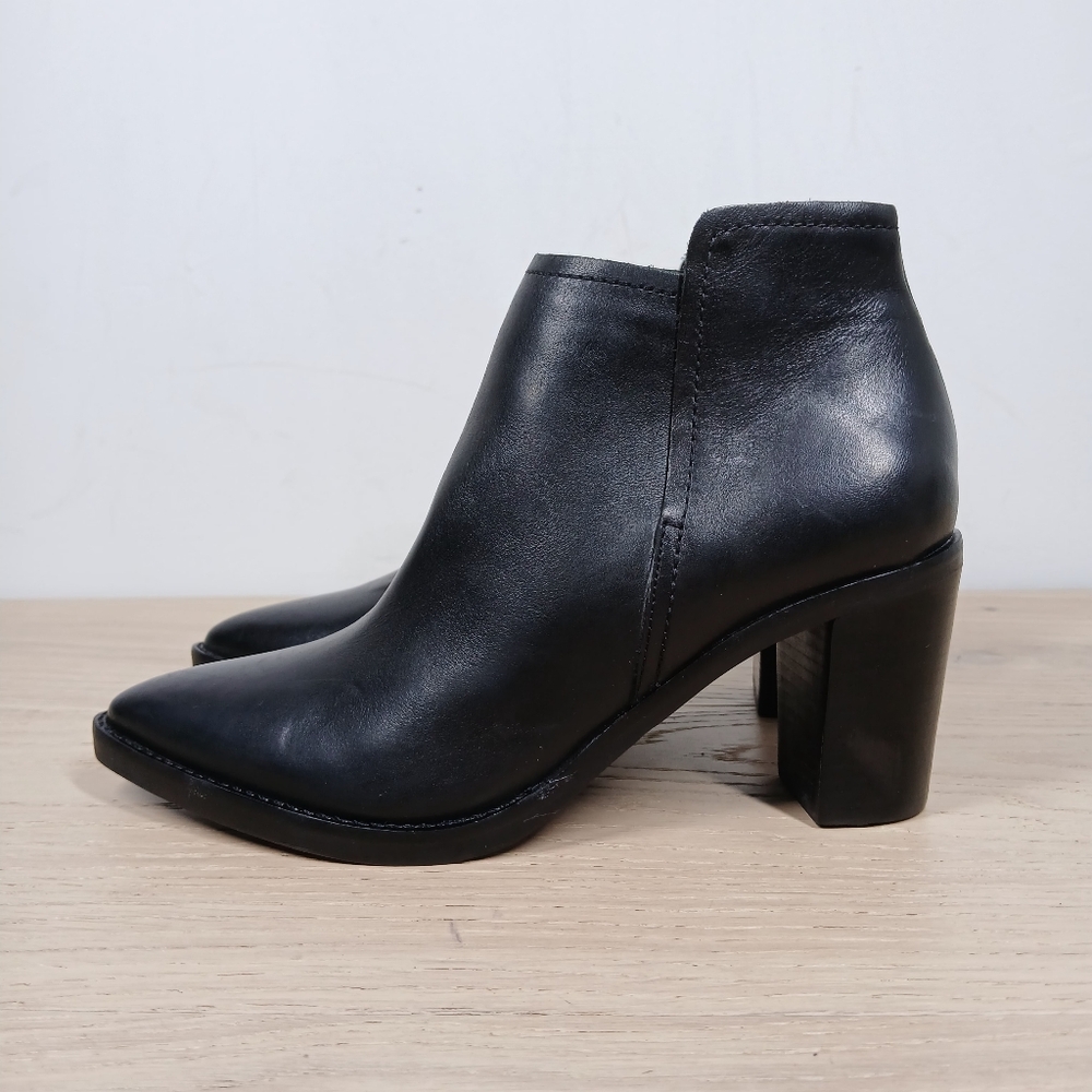 Dolce Vita Black Leather Pointed Toe Block Heel Ankle Boots 287
